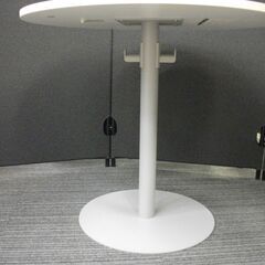 【アール・エフ・ヤマカワ】丸テーブルの画像