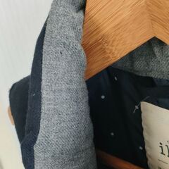 美品　ikka　ダウンベストジャケット　フード付の画像