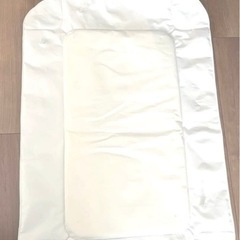 IKEAべビーケアマット　イケア　、　70サイズ位までの肌着や服の画像