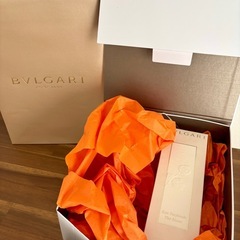BVLGARI（ブルガリ）  オ パフメ テ ブラン ボディローション 300mLの画像