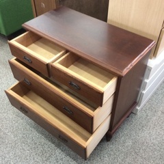 【英国アンティークのクラシカルで温かみを感じる風合い】3段チェスト 私の部屋　チェルシーシリーズ　アンティーク　クラシカル　チェスト ローチェスト タンス 衣類収納：ブラウンの画像