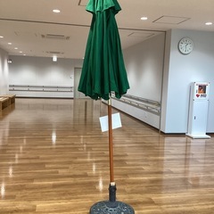 ガーデンパラソル【町田市再生家具】　252532の画像