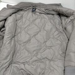 ZARA メンズ ブルゾン スエード調 ジップアップ ジャケット アウター グレー おしゃれ　ブルゾン カジュアル 防寒 ザラ ジャンパー 通勤 通学 フェイクスウェード素材のジャケット、前面ジッパー開閉、サイドポケット、内ポケット付き　251203-5Yの画像