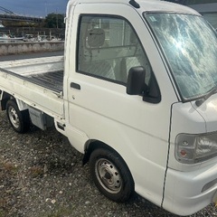 ダイハツ　ハイゼットトラック 4WD MT 車検　９年1月20 まで   乗って帰れます。の画像