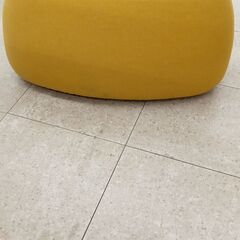 ★リユースのサカイ高崎店★TJ13505 FUJIEI スツール 黄色 H45×D76×W76 クリーニング済み							の画像