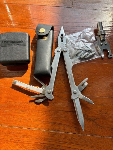 新品，レザーマン，キャンプ用品，サバイバル
