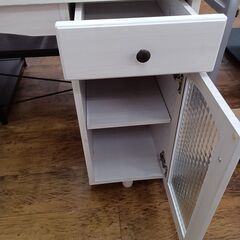 ★リユースのサカイ水戸店★  デスク 白 H72.5×D45×W90 クリーニング済み MT6528の画像