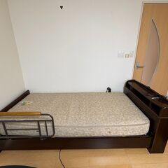 リクライニングベッドの画像