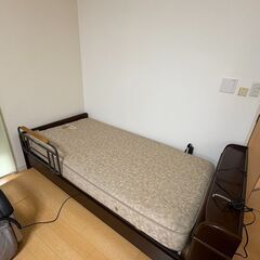 リクライニングベッドの画像