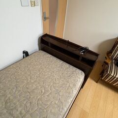 リクライニングベッドの画像