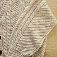 COLZA ハニーズ ケーブルニットカーディガン Lサイズ ベージュ 編み込み ざっくりニットの画像