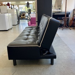 K2512-0016 ソファベッド レザー風 キルティング風 デザイン ブラック ホワイト キズ汚れ、一部破れ有りの画像