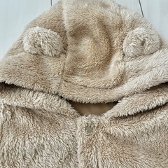 ユニクロ　70 カバーオール　アウター　もこもこ　　冬の画像