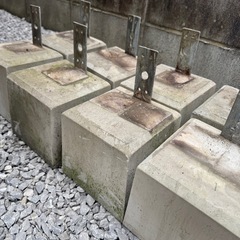 ウッドデッキ等に！羽子板付ピンコロ　基礎ブロック　8個セット　　の画像