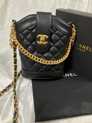 CHANEL シャネル ノベルティ ショルダーバッグブラックチャーム付き