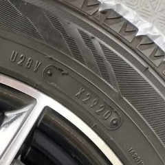スタッドレスタイヤ　14インチ　の画像