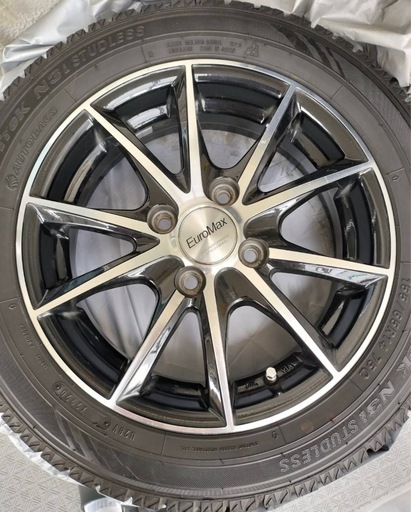 スタッドレスタイヤ　14インチ