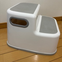 踏み台　ステップ　
階段　　の画像