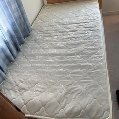 美品☆シングルベッド☆収納大容量！の画像