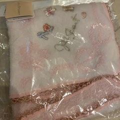 新品ハンカチ 4点セットの画像