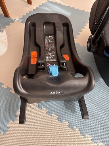 joieのチャイルドシートです。