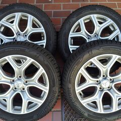 スタッドレスタイヤ4本セット純正ホイール付き