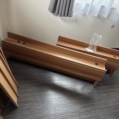 ベッドフレーム2台シングル、ダブル  の画像