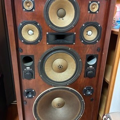 サンスイのスピーカー
の画像