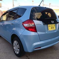 根強い人気のフィット！走行5万キロ弱で車検もたっぷり！の画像