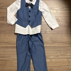 フォーマルスーツ　6才サイズの画像