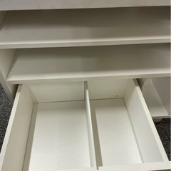 収納棚の画像