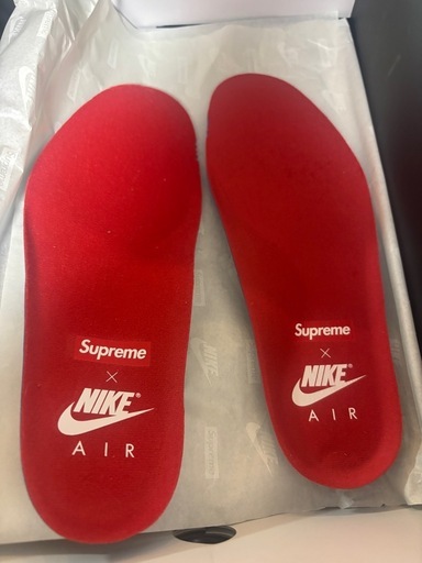 SUPREME×モアテン