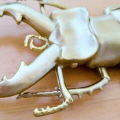 ミヤマクワガタ　昆虫　フィギュア　金色　ゴールド　キラキラの画像
