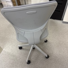 オフィス用　椅子の画像