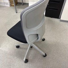 オフィス用　椅子の画像