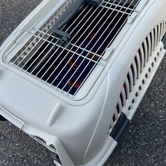 小型犬キャリーケース中古の画像