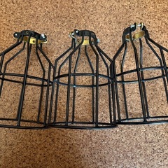 ワイヤーランプシェード