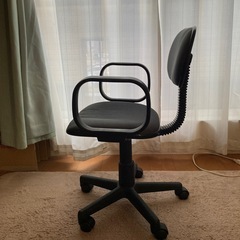 学習用いすの画像