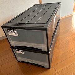 【差し上げます】衣装ケース２個の画像