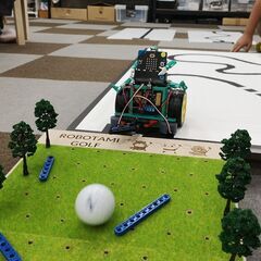 ロボットプログラミング体験会「でるか、ホールインワン！？ラ…