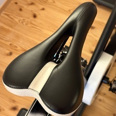 ダイコー DAIKO スピンバイク　摩擦式 フィットネスバイク 無段階調整 ブレーキ付き トレーニング 自転車 13kgホイール 家庭用 DK-SP726 の画像