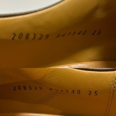 バーバリーBURBERRYレザースニーカー カジュアルシューズ ウォーキングシューズ ジョギングシューズ くつ クツ 紐靴 高級ブランドスニーカー 紳士靴カーキ green グリーン深緑色系 レザーサイズ25.0センチメンズmen’s男性用の画像