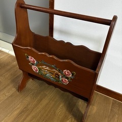 木製マガジンラック　トールペイントの画像
