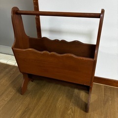 木製マガジンラック　トールペイントの画像