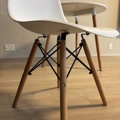 イームズ ダイニングセットの画像
