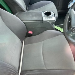 プリウスアルファの画像