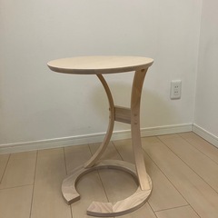 サイドテーブルの画像