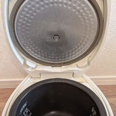 炊飯器 5.5合炊きの画像