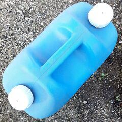  ▶5個あり◀ 灯油用ポリタンク 18L 青 ブルーの画像