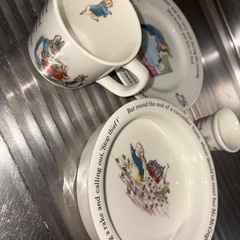 ピーターラビット 食器4点セット コップお皿の画像
